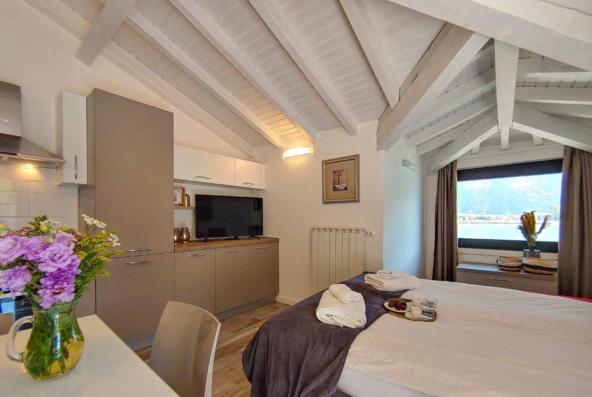 Dascio Silence Ferienwohnung Mit Panorama Balkon Exteriör bild